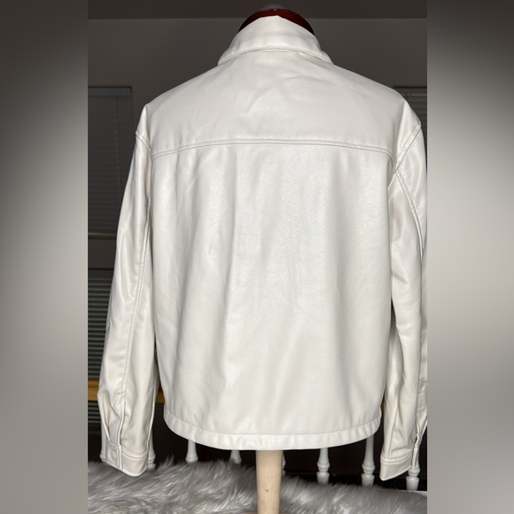 H&M Cream Faux Leather Jacket Size Small EUC - Picture 3 of 6